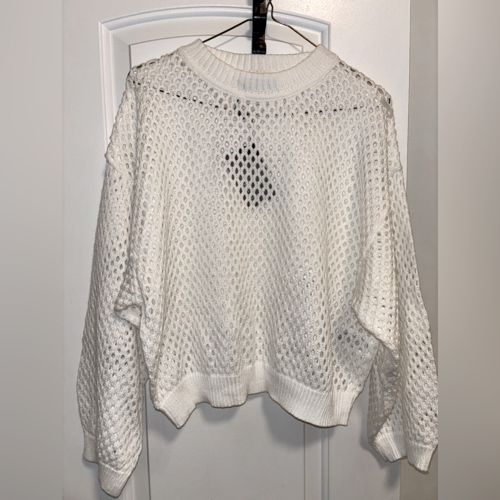 🤩🧣Beautiful Cream Cozy Sweater🧣🌟